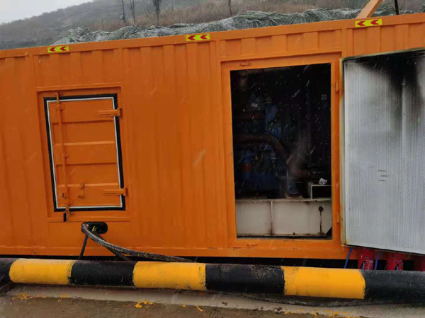 丹凤出租发电机-船用柴油发电机的工作原理是怎么样的？