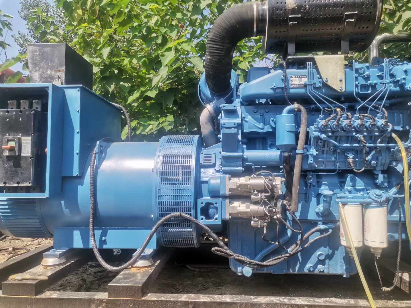 丹凤详细说明降低 800kW 柴油发电机输出电流波动的方法