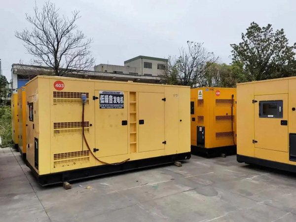 丹凤干式空气滤清器和湿式空气滤清器有什么区别？