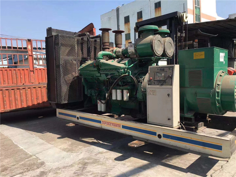 丹凤如何判断柴油发电机组的机油温度是否达到了合适的预热温度？